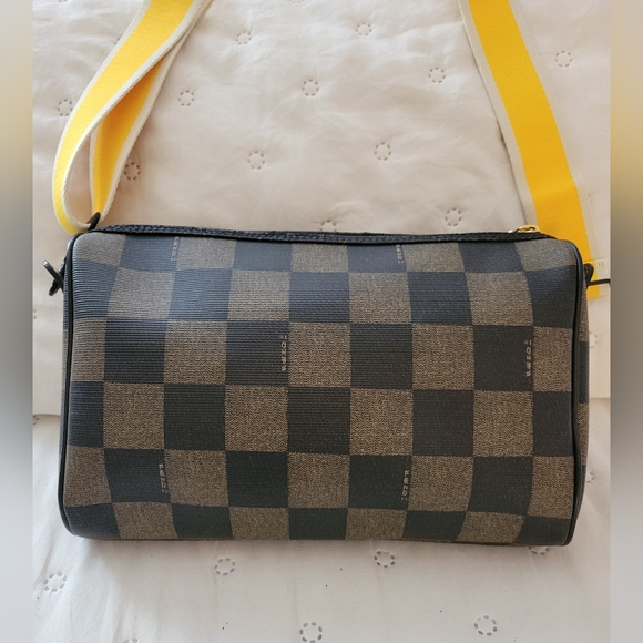 Fendi pequin checkered bag - Picture 4 of 9